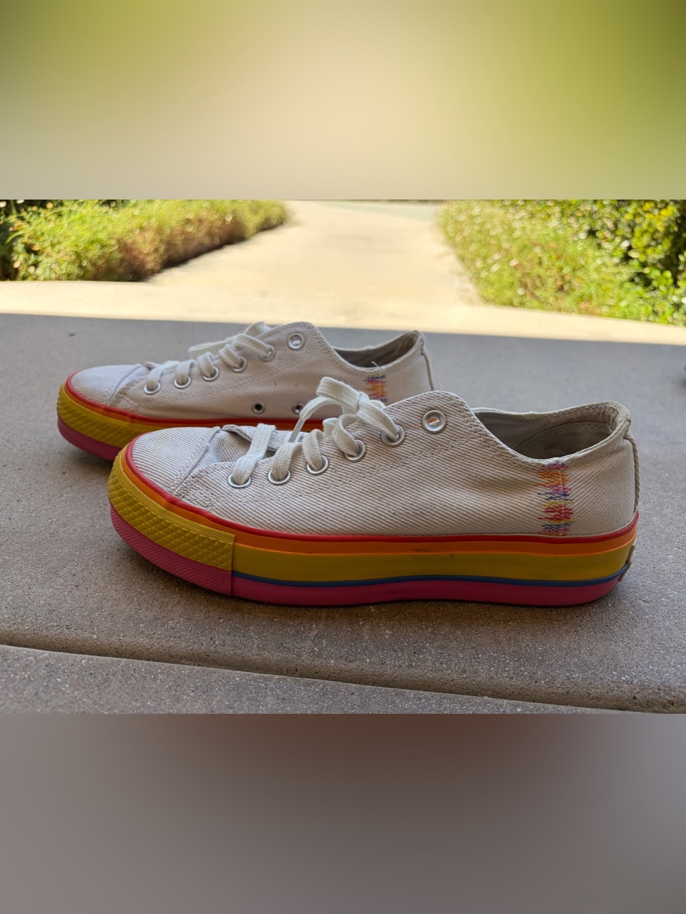 Converse Platform Sneakers with Rainbow Base - Size 8 - Picture 3 of 6